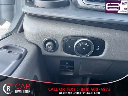 Used 2023 Ford Transit 250 Medium Roof AWD image 22