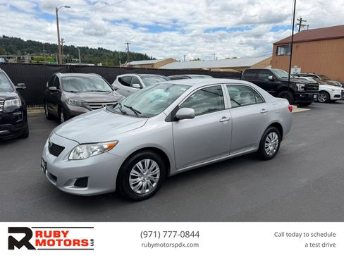 Used 2010 Toyota Corolla LE FWD image 1