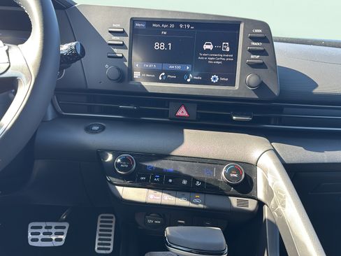 Certified 2026 Hyundai Elantra Sport FWD image 12