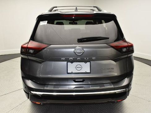 Certified 2026 Nissan Rogue Platinum w/ Platinum Premium Package AWD/4WD image 6
