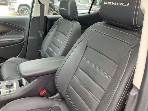 Used 2022 GMC Terrain Denali w/ Black Diamond Edition AWD/4WD image 12