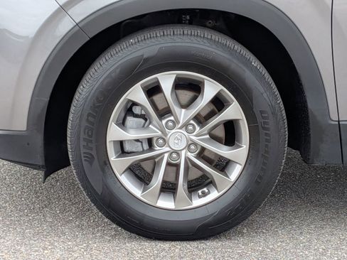 Used 2020 Hyundai Santa Fe SEL FWD image 12