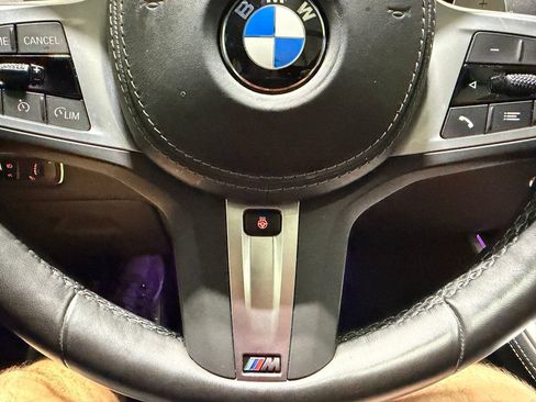 Used 2022 BMW X5 xDrive40i w/ M Sport Package AWD/4WD image 15