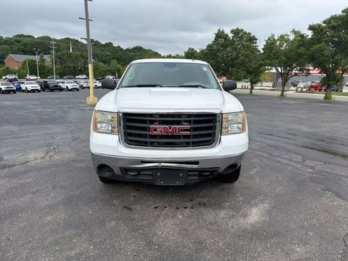 Used 2010 GMC Sierra 2500 W/T AWD/4WD image 2