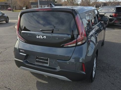 Certified 2023 Kia Soul S image 4