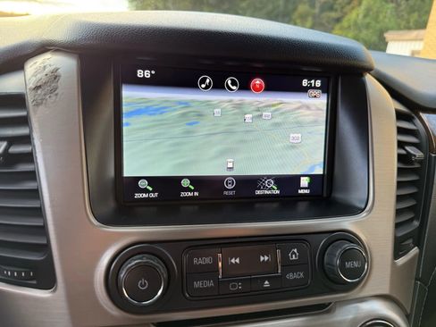 Used 2015 GMC Yukon Denali w/ Premium Package image 13