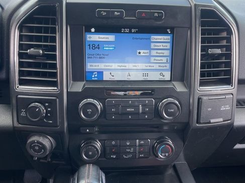 Used 2018 Ford F150 XLT w/ Equipment Group 302A Luxury AWD/4WD image 8
