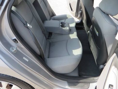 Used 2012 Hyundai Elantra GLS FWD image 19
