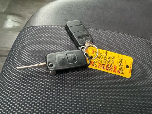 Used 2016 Freightliner Sprinter 3500 image 10