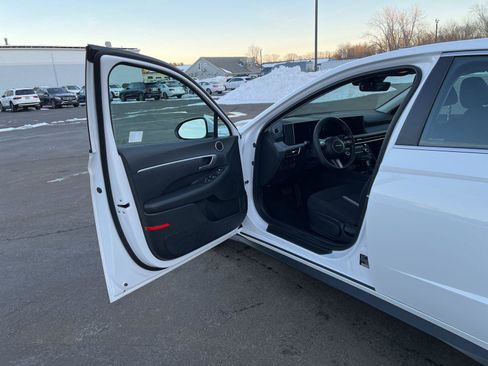 New 2025 Hyundai Sonata SE image 19