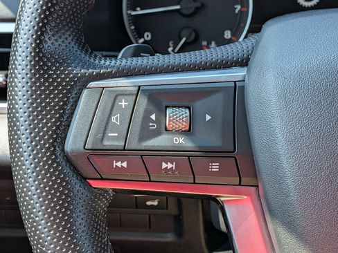Used 2024 Mitsubishi Outlander SE Black Edition FWD image 18