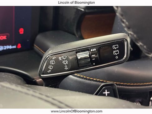 Certified 2025 Lincoln Aviator Black Label image 32