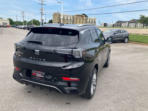 Used 2025 Buick Encore GX Avenir w/ Avenir Technology Package FWD image 7