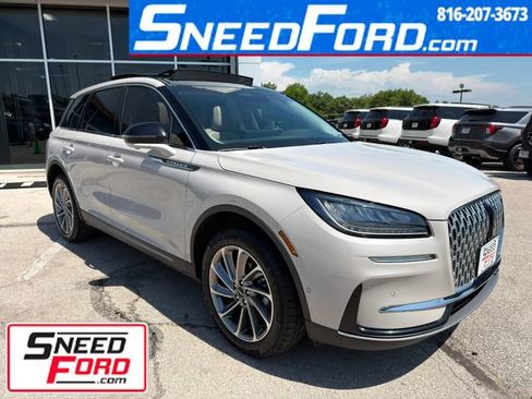 Used 2023 Lincoln Corsair FWD w/ Equipment Group 102A image 1