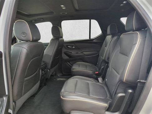 Used 2023 Chevrolet Traverse Premier w/ Redline Edition AWD/4WD image 17