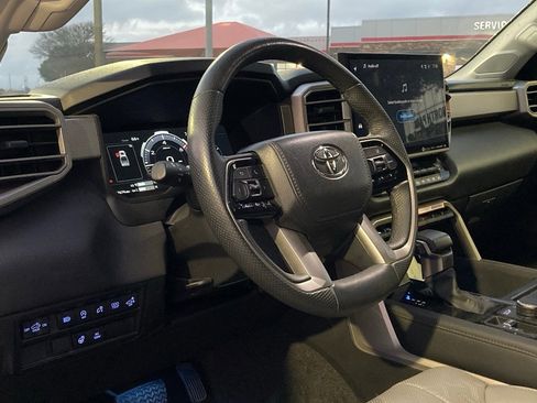 Used 2024 Toyota Tundra Limited image 9
