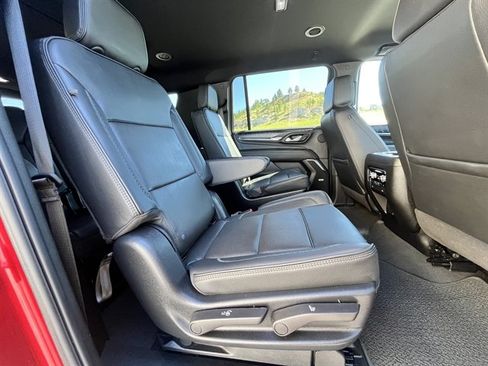 Used 2024 GMC Yukon XL Denali AWD/4WD image 50