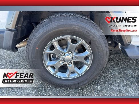 Used 2020 Jeep Wrangler Unlimited Sport image 14