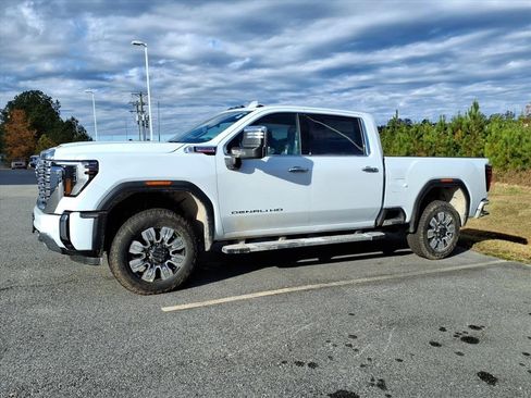 New 2026 GMC Sierra 2500 Denali w/ Denali Reserve Package image 6