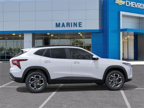 New 2026 Chevrolet Trax LT w/ Driver Confidence Package image 5