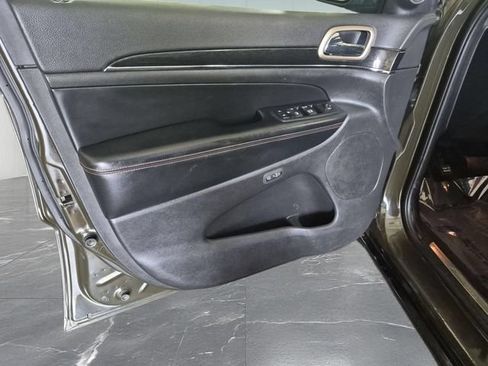 Used 2016 Jeep Grand Cherokee Limited 75th Anniversary AWD/4WD image 15