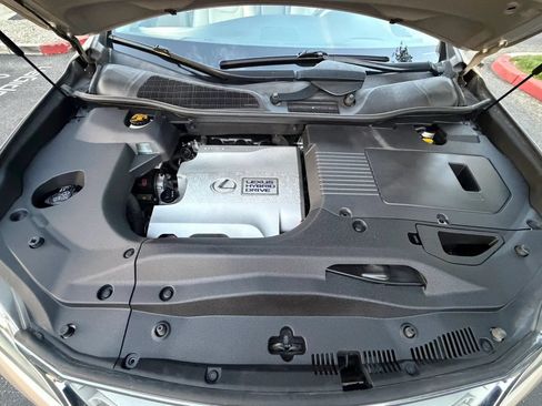 Used 2013 Lexus RX 450h AWD image 32