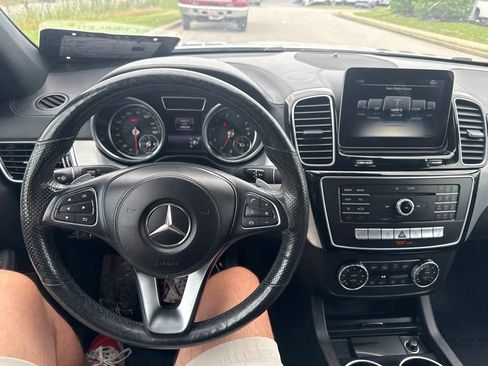 Used 2017 Mercedes-Benz GLS 450 4MATIC image 7