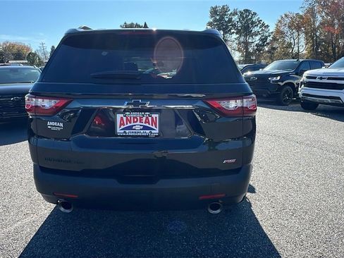 Used 2021 Chevrolet Traverse RS w/ LPO, Floor Liner Package image 6