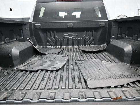 Used 2024 Chevrolet Silverado 1500 LT RWD image 35