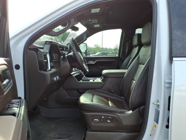 Used 2025 GMC Sierra 2500 Denali w/ Denali Reserve Package AWD/4WD image 13
