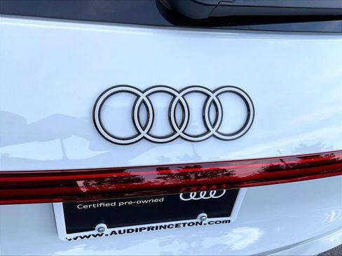 Used 2025 Audi Q5 Premium w/ 19" Wheel Package AWD/4WD image 31