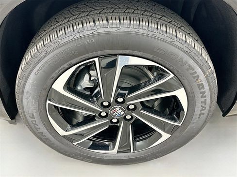 New 2026 Buick Enclave Sport Touring w/ Power Package image 33