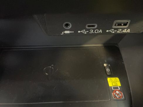 Used 2025 Subaru Forester Limited image 10