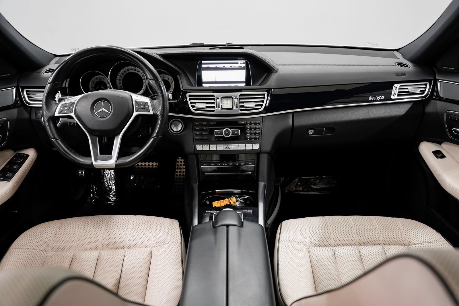 Used 2015 Mercedes-Benz E 400 Sedan image 17