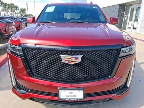 Used 2023 Cadillac Escalade Sport Platinum image 2