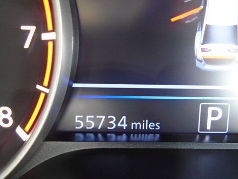 Used 2024 Nissan Altima 2.5 SV FWD image 16