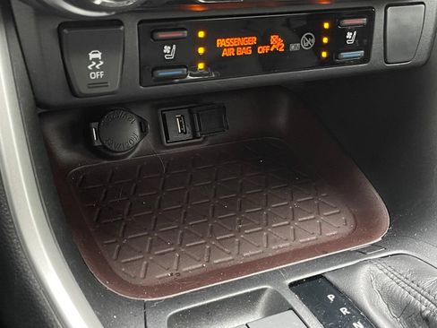 Used 2021 Toyota RAV4 Limited w/ Limited Grade Weather Package AWD/4WD image 20