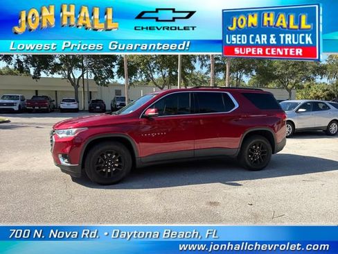 Used 2019 Chevrolet Traverse LT FWD image 3