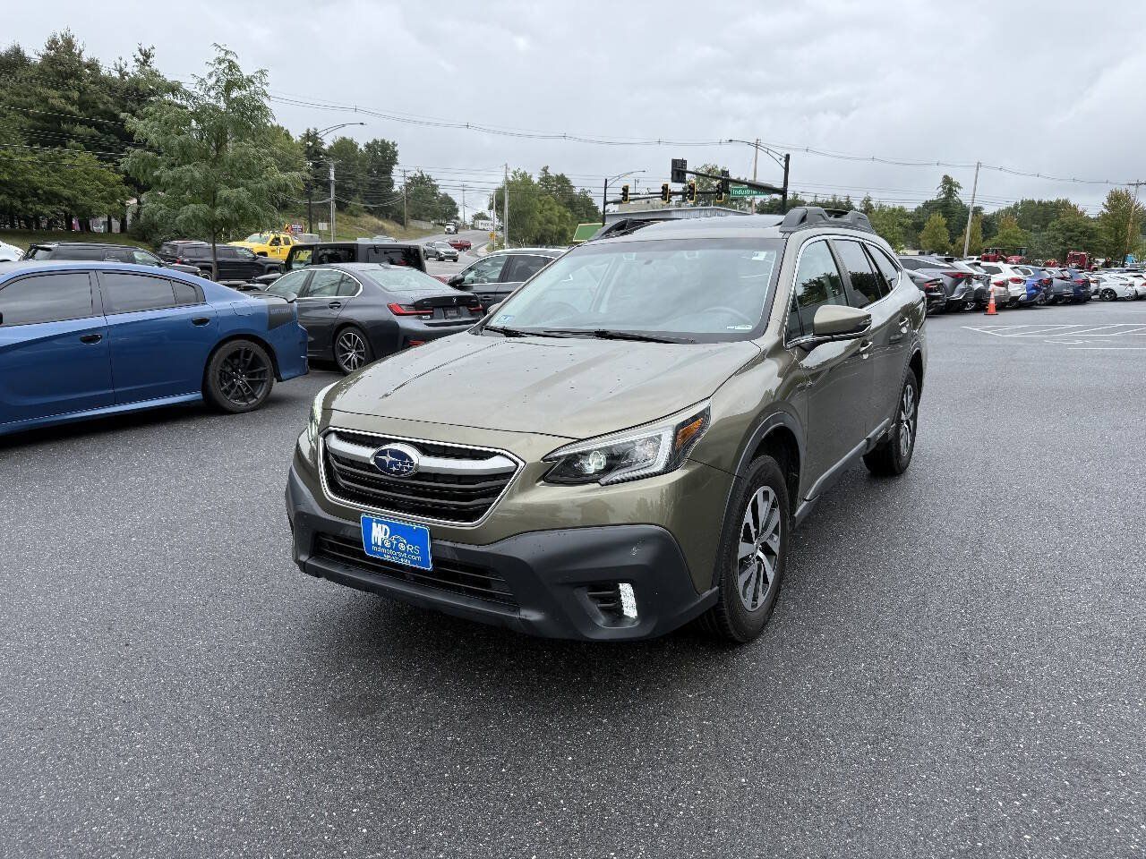 Used 2020 Subaru Outback Premium AWD/4WD image 3