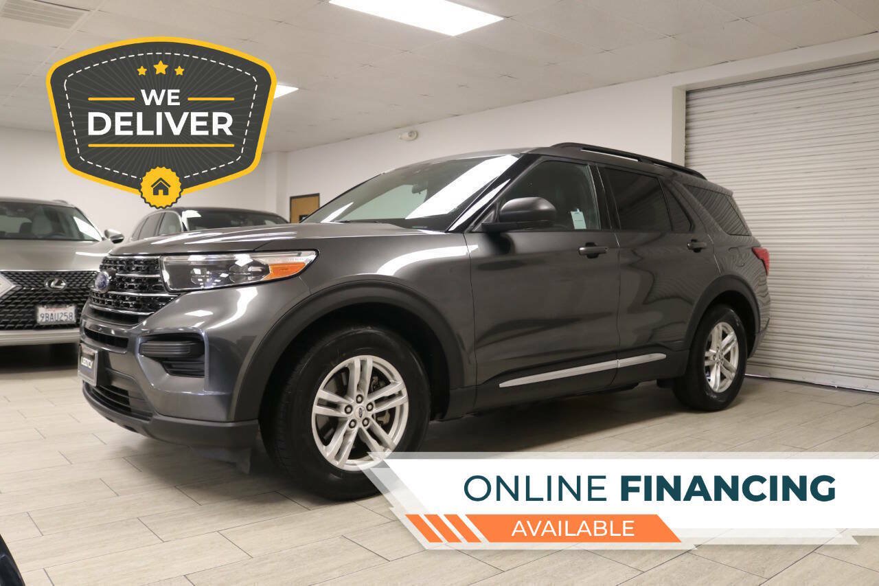 Used 2020 Ford Explorer XLT RWD image 1