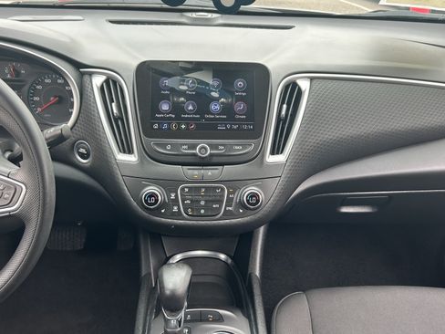 Certified 2024 Chevrolet Malibu LT FWD image 15