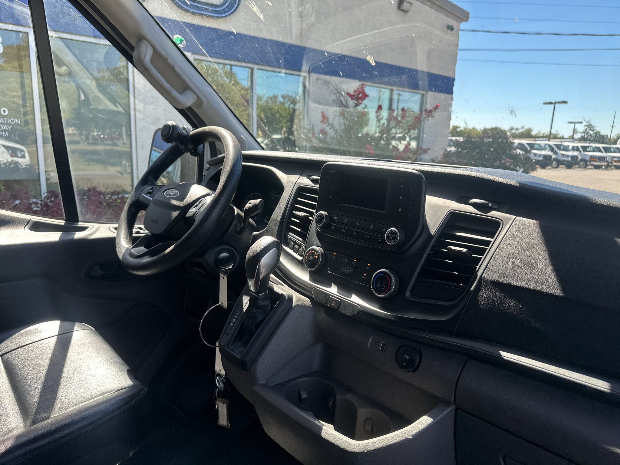 Used 2023 Ford Transit 250 Medium Roof w/ Load Area Protection Package RWD image 11