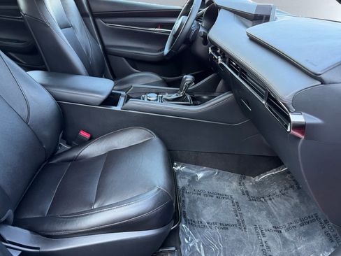 Used 2020 MAZDA MAZDA3 Premium Package image 20
