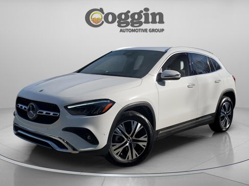 Used 2025 Mercedes-Benz GLA 250 image 1