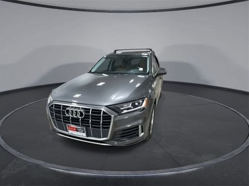 Used 2022 Audi Q7 2.0T Premium w/ Convenience Package image 3