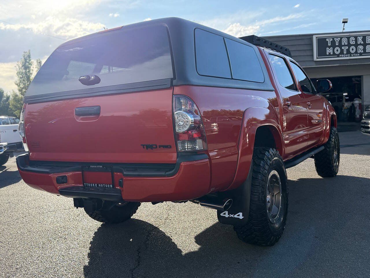 Used 2015 Toyota Tacoma TRD Pro w/ Off Road Towing Package AWD/4WD image 84