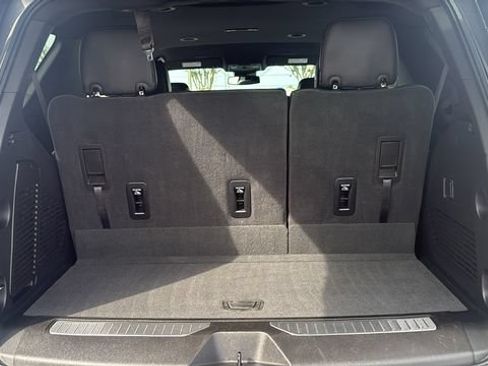 Used 2025 Chevrolet Tahoe Z71 AWD/4WD image 11