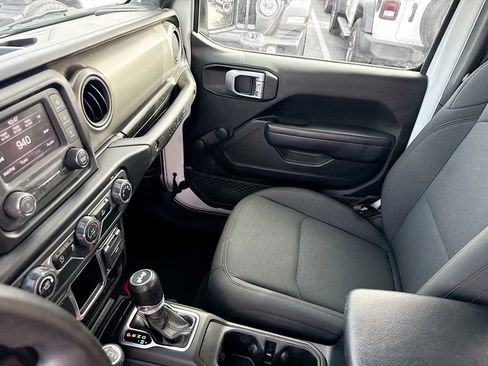 Used 2021 Jeep Wrangler Unlimited Sport image 25