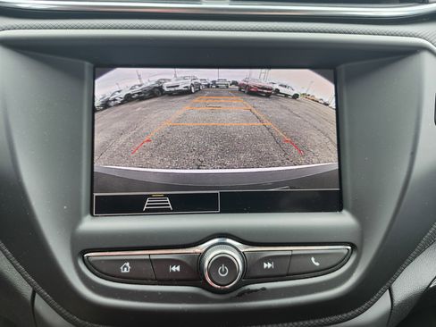 Used 2023 Chevrolet TrailBlazer LT FWD image 22