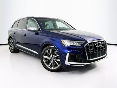 Used 2022 Audi SQ7 Premium Plus w/ SQ7 Executive Package